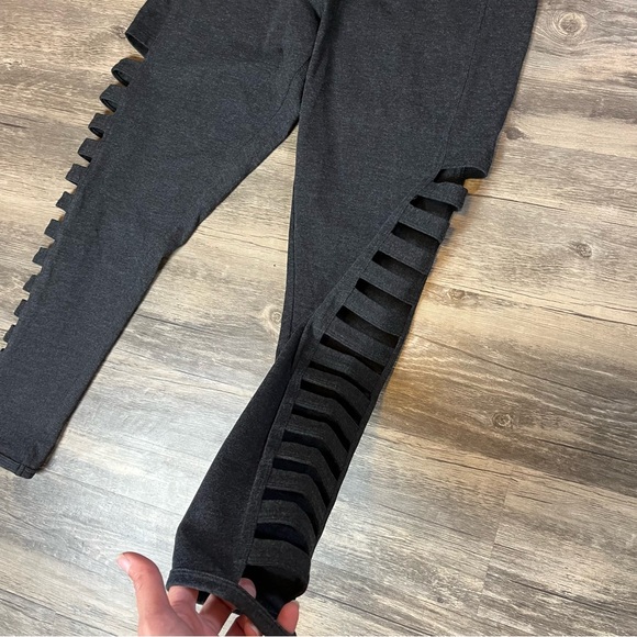 VS Pink Yoga Cutout Leggings sz S - Picture 3 of 6